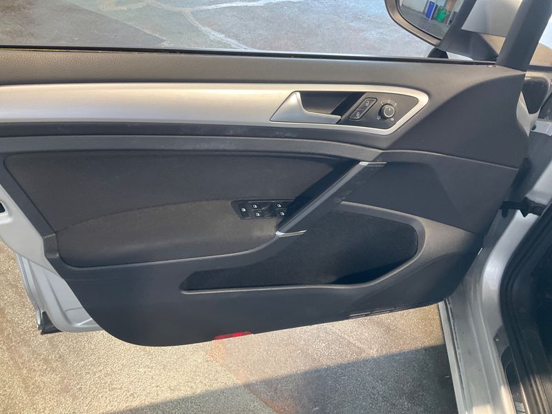 Volkswagen Golf VII 1.2 TSI Cup BlueMotion Tech 2014 – снимка 38