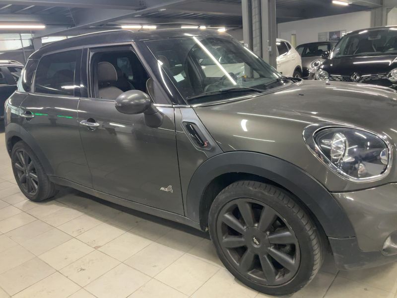 MINI Countryman Cooper S ALL4 — zdjęcie 8