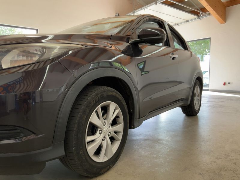 Honda HR-V 1.5 i-VTEC Elegance — zdjęcie 2