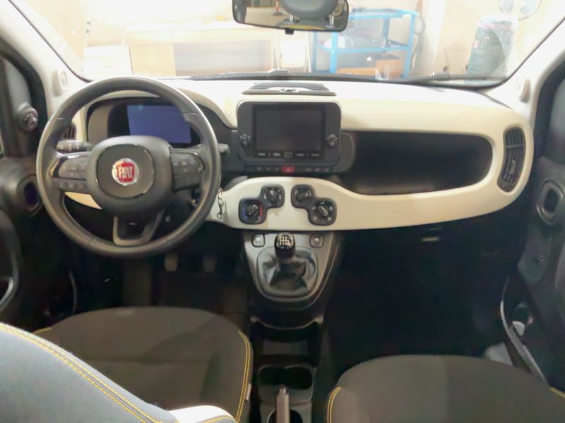 Fiat Panda 1.0 Mild-Hybrid Pandina Cross — zdjęcie 12