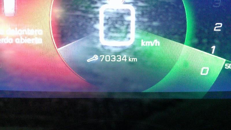 Peugeot 2008 1.5 Blue-HDi Allure Pack — zdjęcie 12