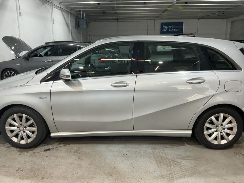 Mercedes-Benz B-Klasse B 180 — zdjęcie 4