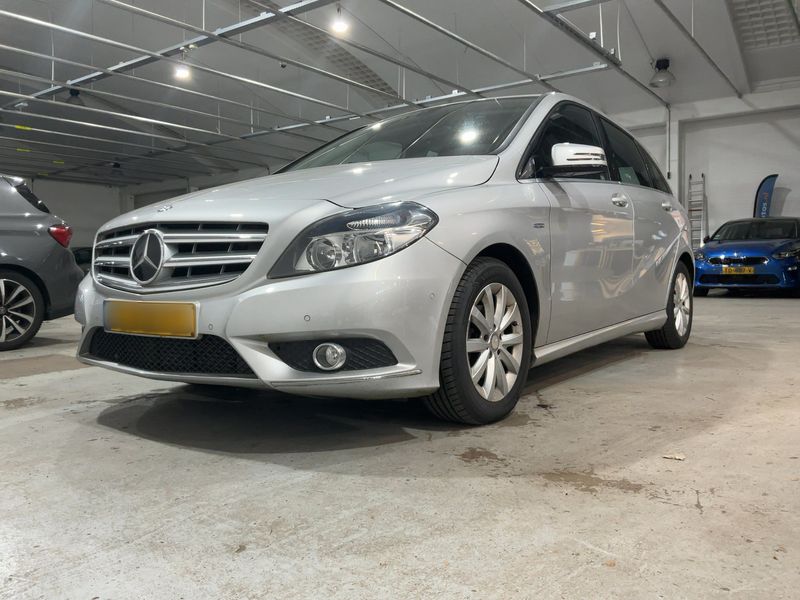 Mercedes-Benz B-Klasse B 180 — zdjęcie 2