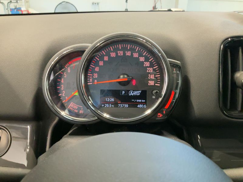 MINI Countryman Cooper ALL4 — zdjęcie 13