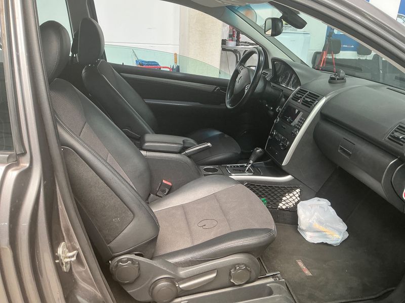 Mercedes-Benz A-Klasse A 200 CDI Edition 10 Elegance — zdjęcie 3
