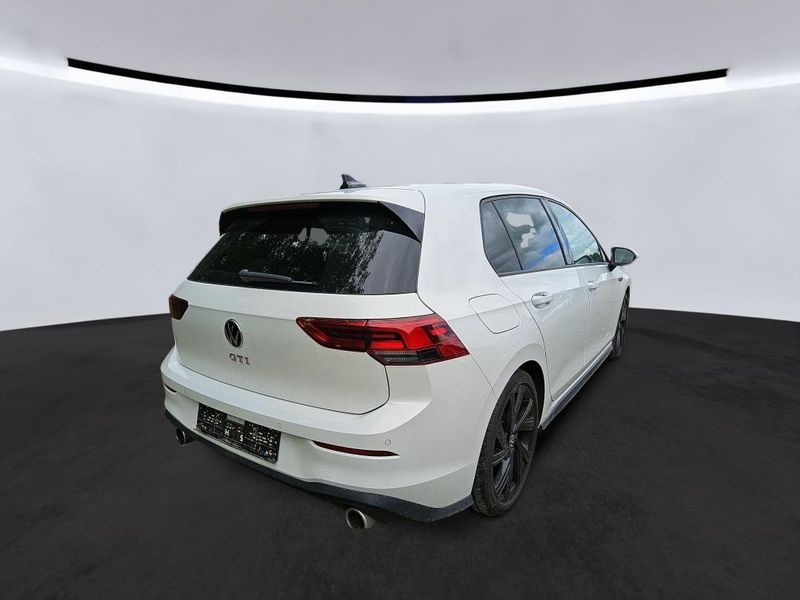 Volkswagen Golf VIII 2.0 TSI GTI — zdjęcie 4