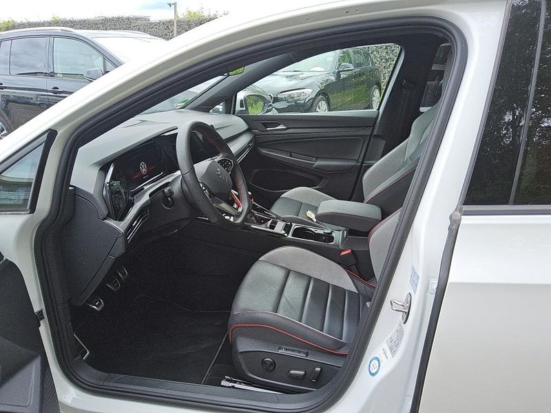 Volkswagen Golf VIII 2.0 TSI GTI — zdjęcie 8