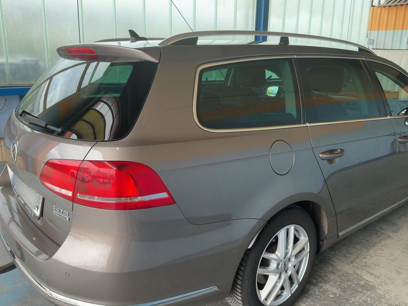 Volkswagen Passat 2.0 TDI Highline BlueMotion Tech 2011 – снимка 8