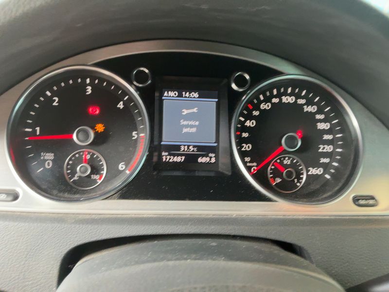 Volkswagen Passat 2.0 TDI Highline BlueMotion Tech 2011 – снимка 18