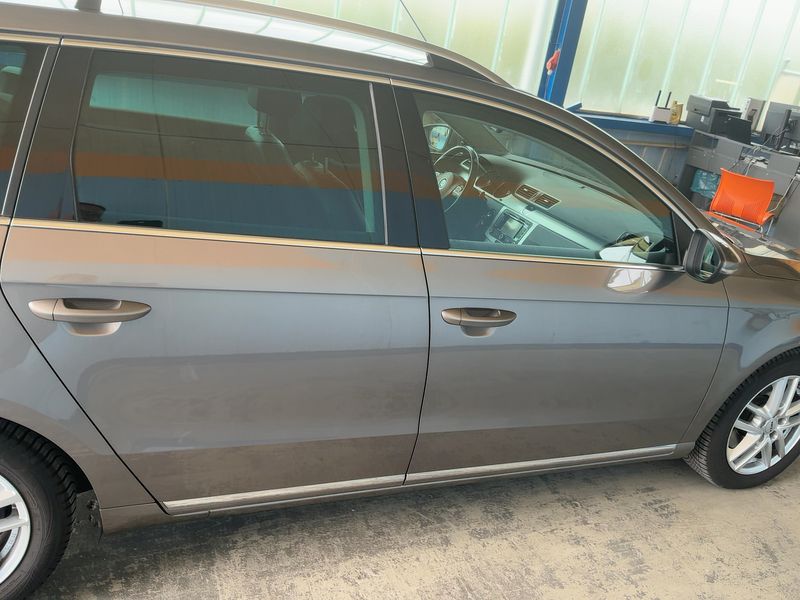Volkswagen Passat 2.0 TDI Highline BlueMotion Tech 2011 – снимка 10