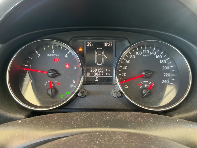 Nissan Qashqai 1.5 Turbodiesel Acenta — zdjęcie 13