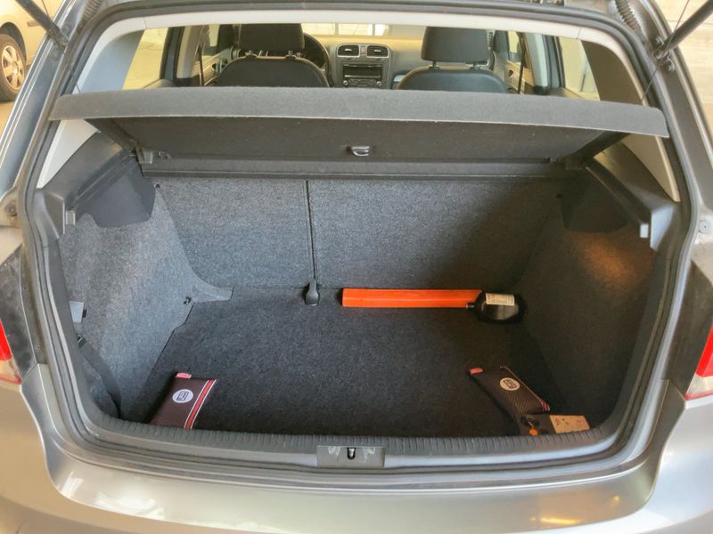 Volkswagen Golf VI 1.6 TDI Trendline BlueMotion Tech — zdjęcie 10