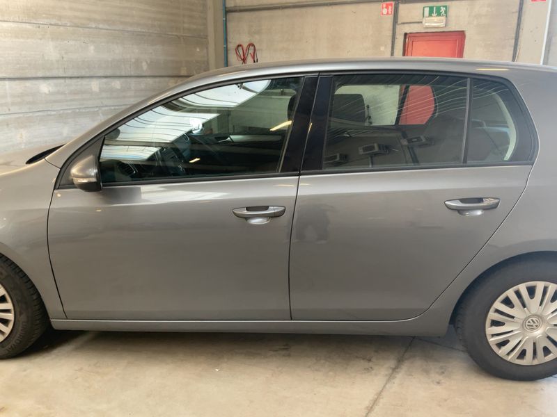 Volkswagen Golf VI 1.6 TDI Trendline BlueMotion Tech — zdjęcie 4