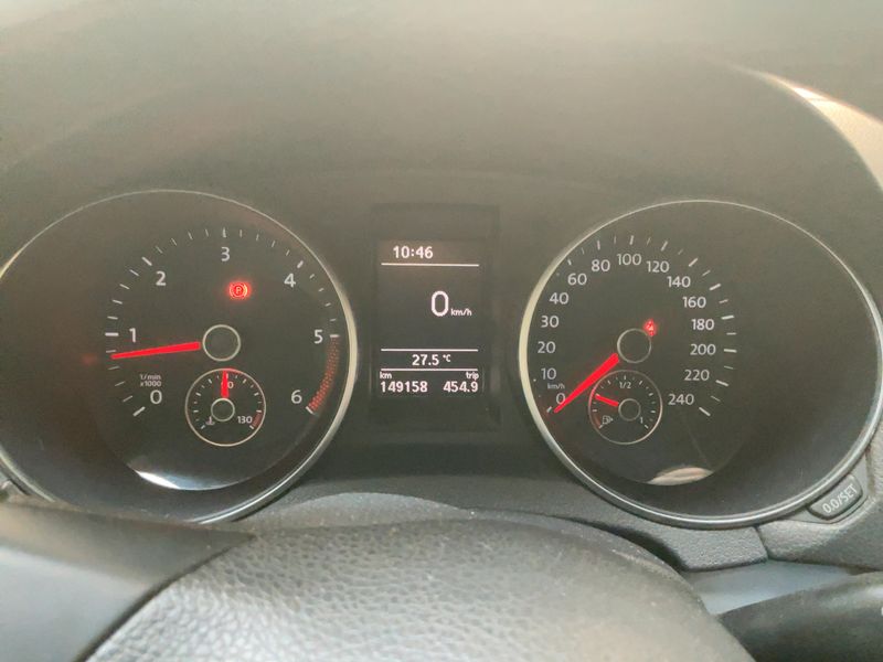 Volkswagen Golf VI 1.6 TDI Trendline BlueMotion Tech — zdjęcie 13