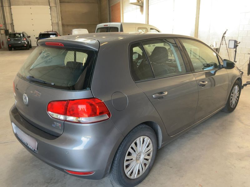 Volkswagen Golf VI 1.6 TDI Trendline BlueMotion Tech — zdjęcie 6