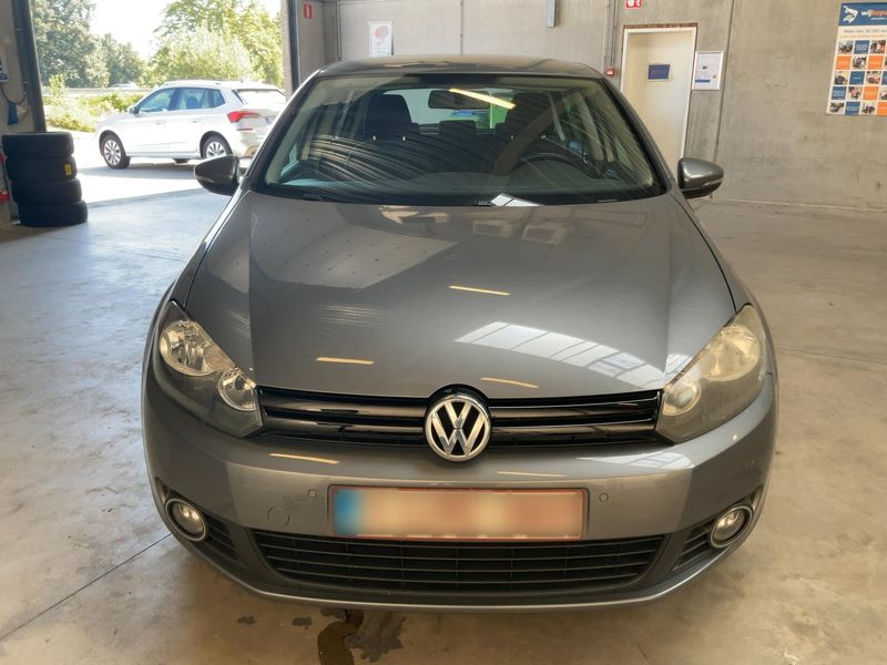 Volkswagen Golf VI 1.6 TDI Trendline BlueMotion Tech — zdjęcie 9