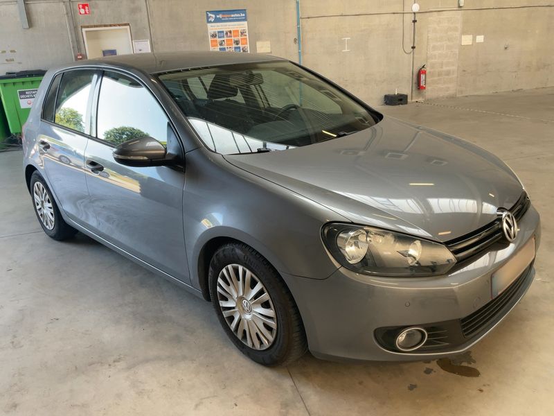Volkswagen Golf VI 1.6 TDI Trendline BlueMotion Tech — zdjęcie 8