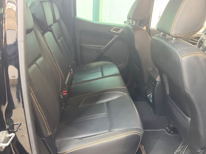Ford Ranger 2.0 TDCi Doppelkabine 4x4 Wildtrak — zdjęcie 14