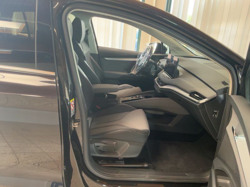 Skoda Enyaq iV 60 Loft — zdjęcie 11