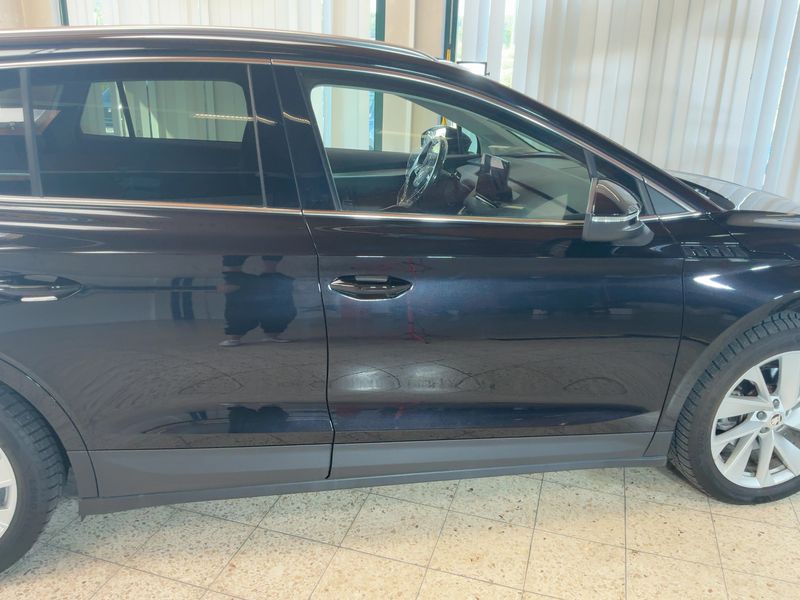 Skoda Enyaq iV 60 Loft — zdjęcie 7