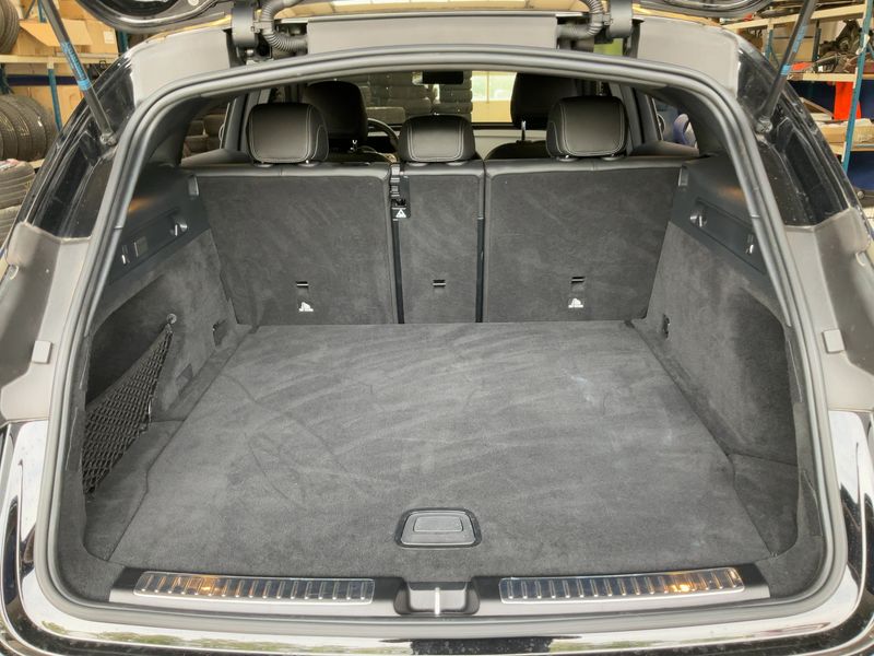 Mercedes-Benz EQC electric drive 300 kW 4Matic AMG Line — zdjęcie 10