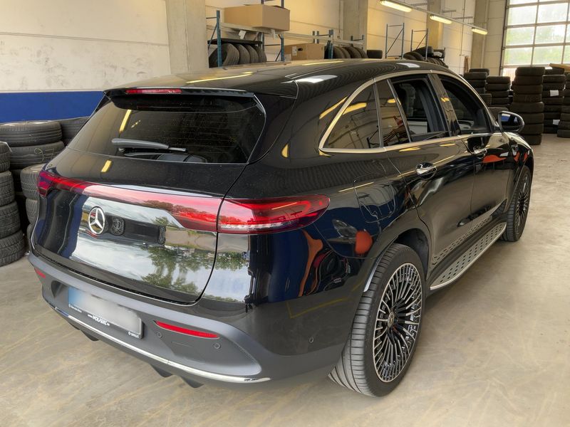 Mercedes-Benz EQC electric drive 300 kW 4Matic AMG Line — zdjęcie 6