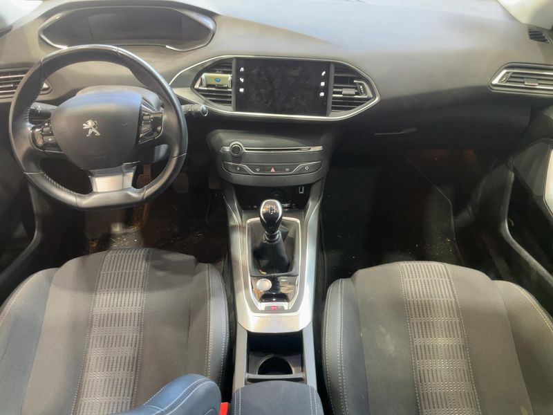 Peugeot 308 1.5 Blue-HDi Allure Business — zdjęcie 12