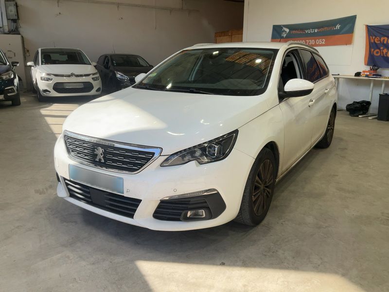 Peugeot 308 1.5 Blue-HDi Allure Business — zdjęcie 1