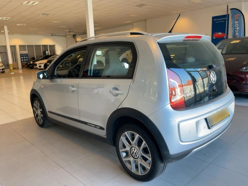 Volkswagen up! 1.0 Cross up! — zdjęcie 3