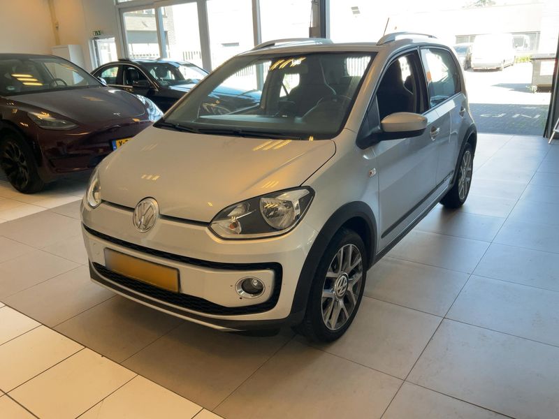 Volkswagen up! 1.0 Cross up!