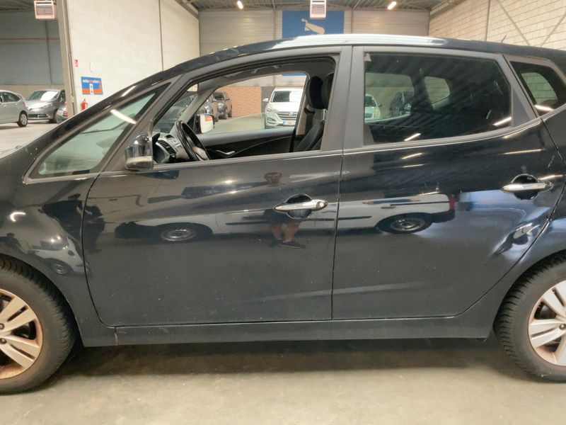 Hyundai ix20 1.6 Tecno — zdjęcie 4