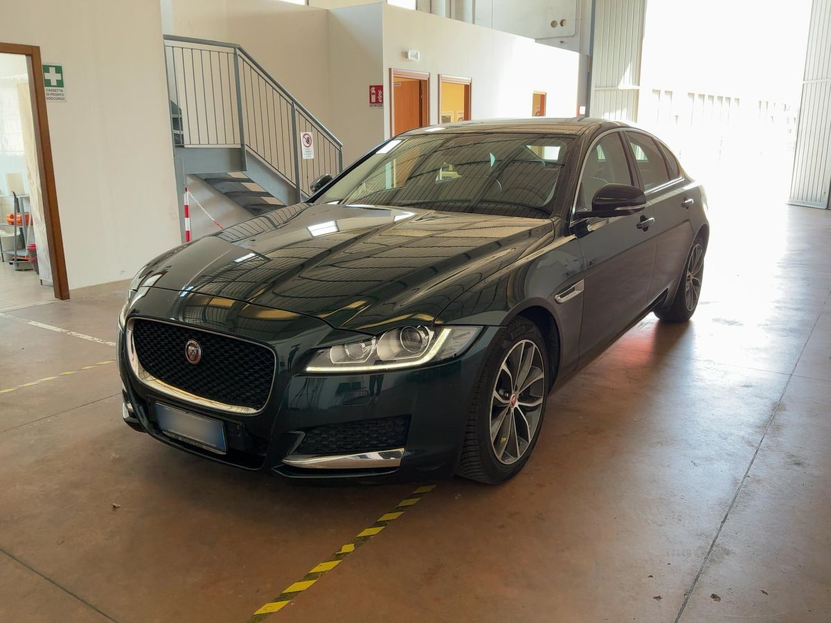 Jaguar XF 2016