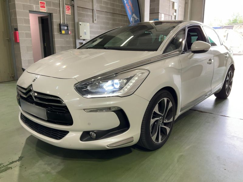 Citroen DS5 1.6 THP Style — zdjęcie 1