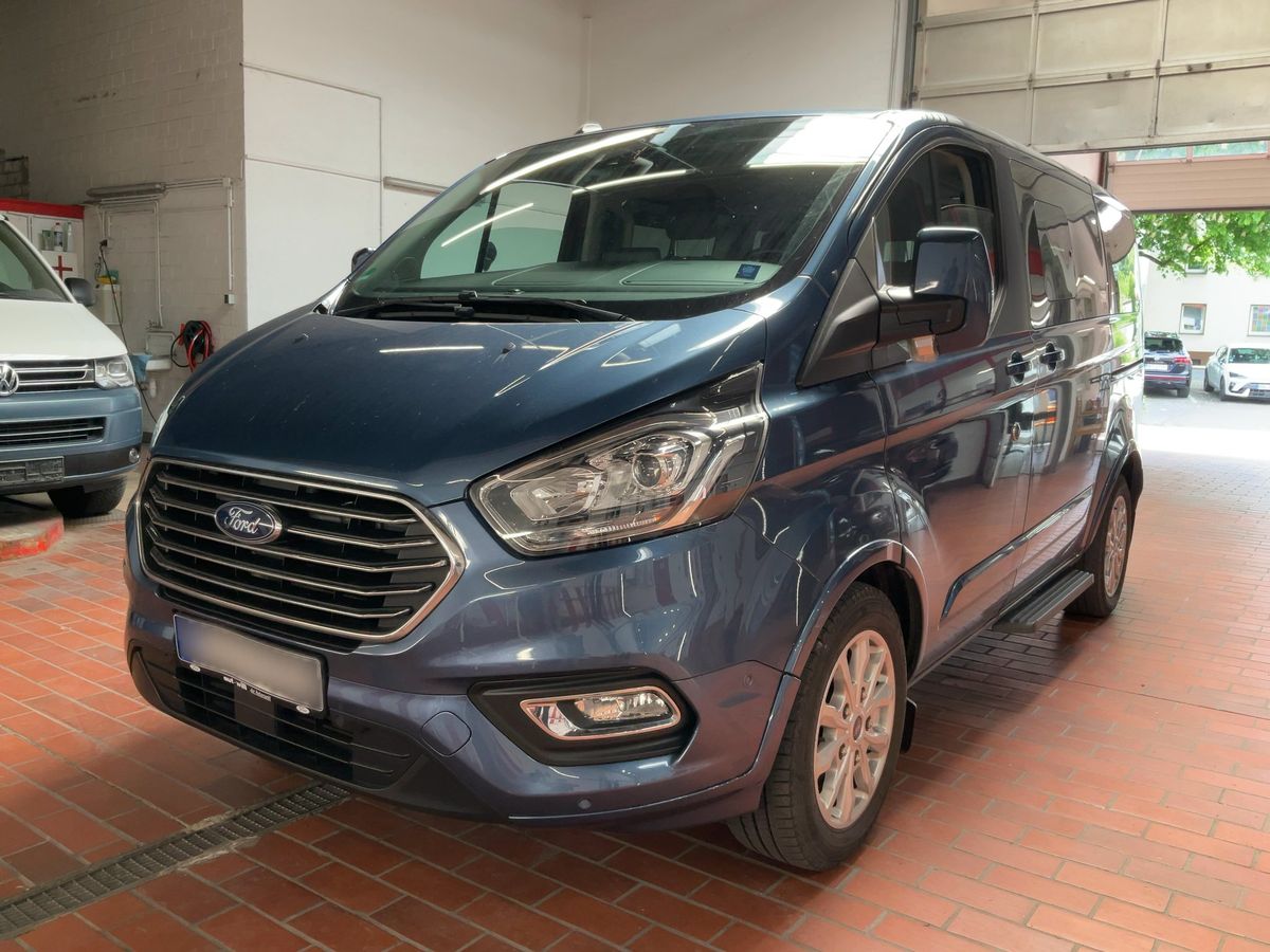 Ford Tourneo 2021 — photo 1