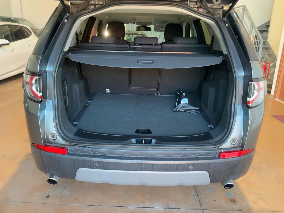 Land Rover 2018 — photo 16