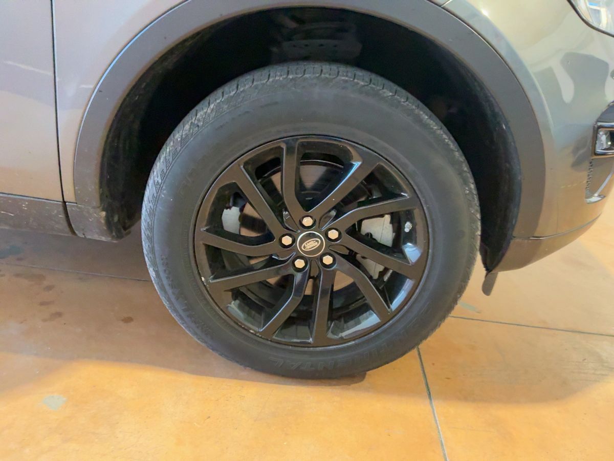 Land Rover 2018 — photo 12