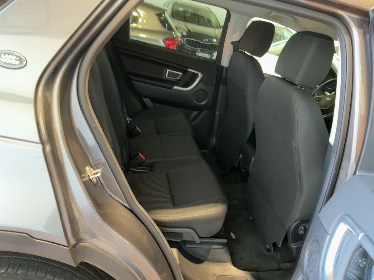 Land Rover 2018 — photo 20
