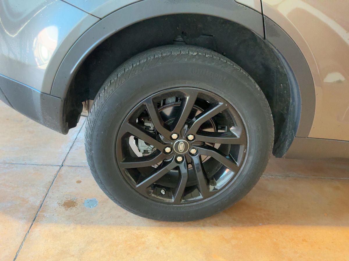 Land Rover 2018 — photo 10