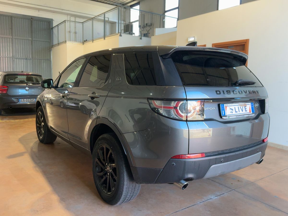 Land Rover 2018 — photo 7