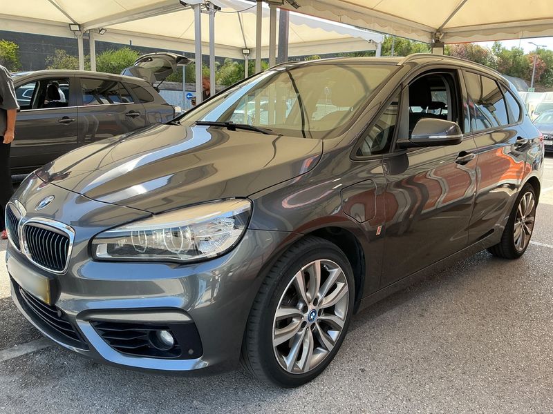 BMW 2er 225xe Active Tourer Sport Line