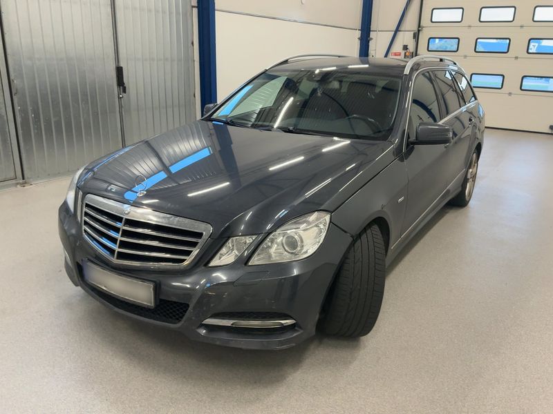 E-Klasse E 220 CDI T BlueEfficiency Avantgarde