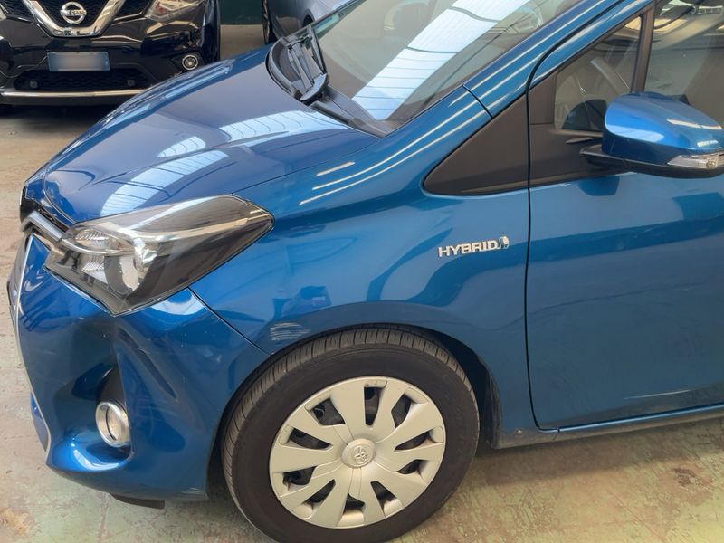 Toyota Yaris 1.5 Hybrid Active — zdjęcie 2