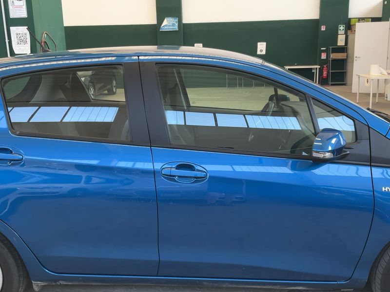 Toyota Yaris 1.5 Hybrid Active — zdjęcie 7