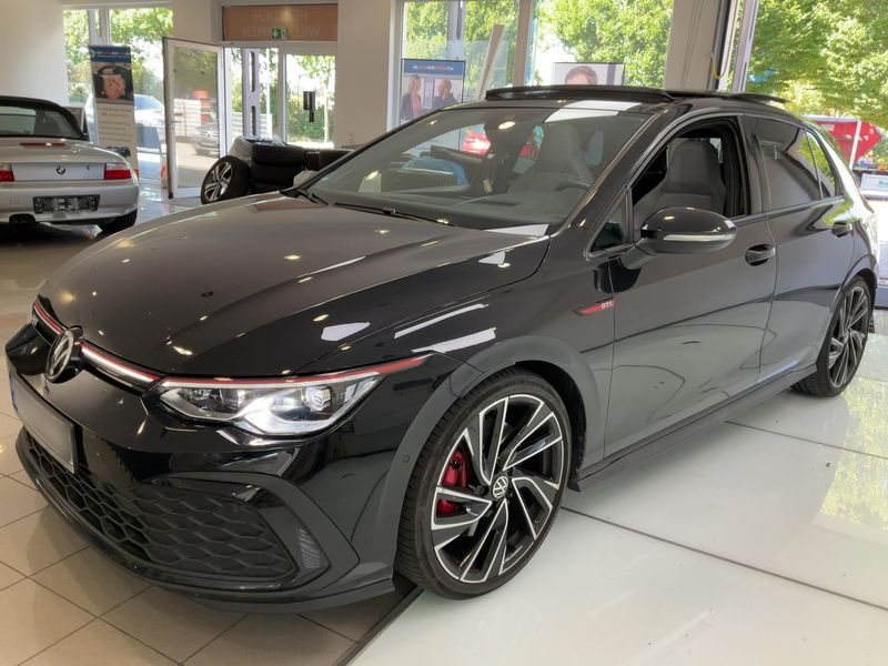 Volkswagen Golf VIII 2.0 TSI GTI