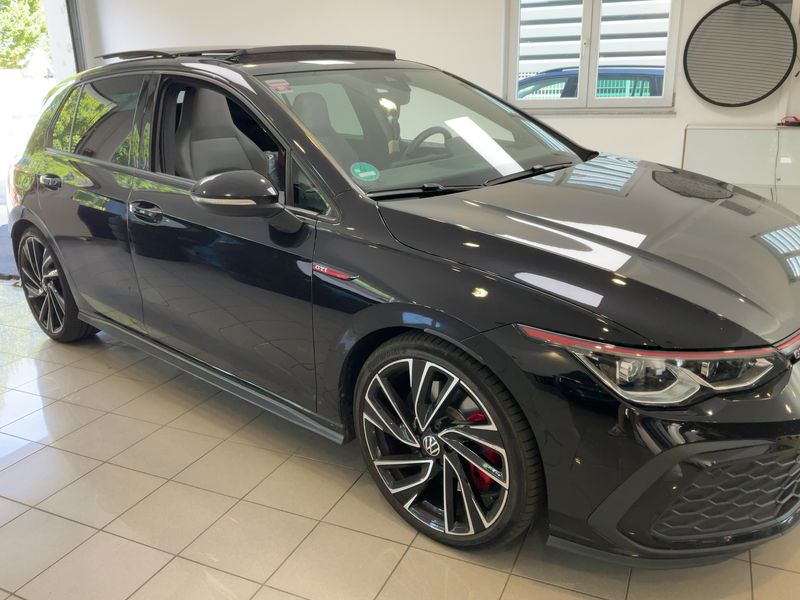 Volkswagen Golf VIII 2.0 TSI GTI — zdjęcie 8