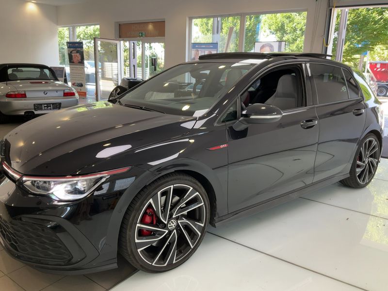 Volkswagen Golf VIII 2.0 TSI GTI — zdjęcie 2