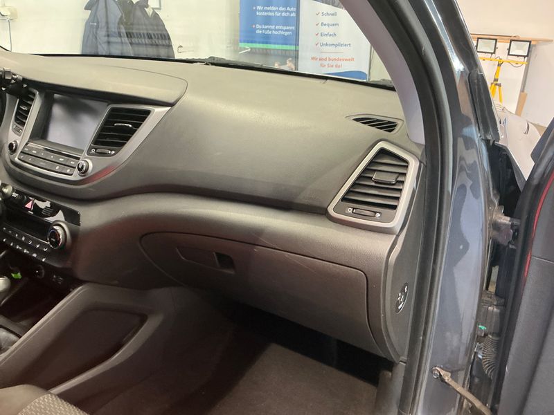 Hyundai Tucson 1.7 CRDi Classic blue 2WD 2018 – снимка 27