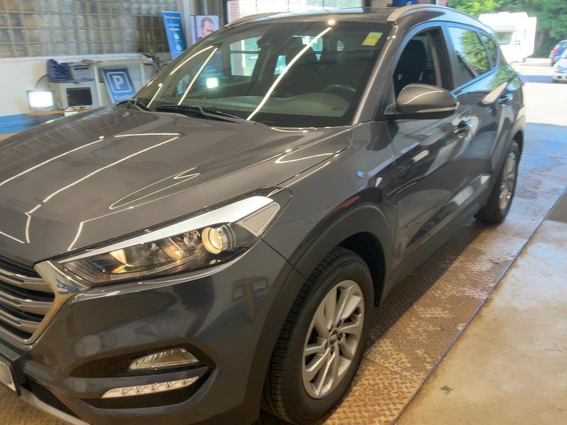 Hyundai Tucson 1.7 CRDi Classic blue 2WD — zdjęcie 2