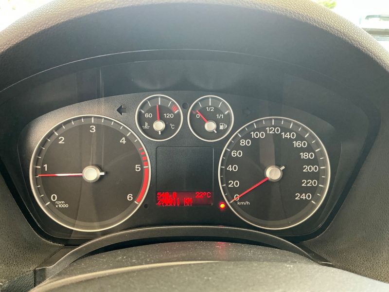 Ford C-Max 1.6 TDCi Titanium — zdjęcie 4