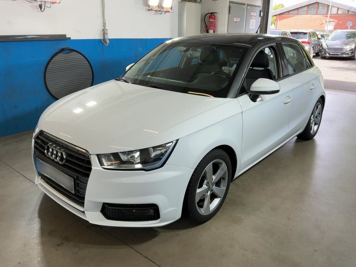 Audi A1 2016 — photo 1